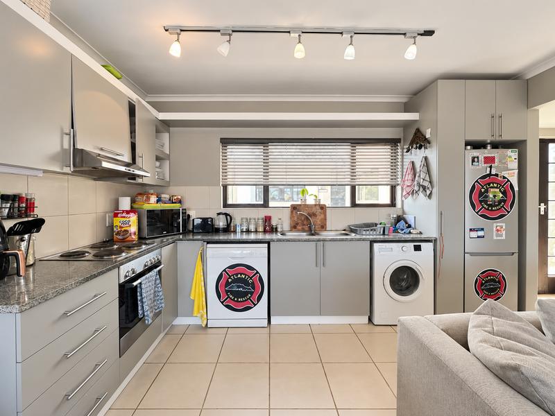 2 Bedroom Property for Sale in Beach Estate Western Cape